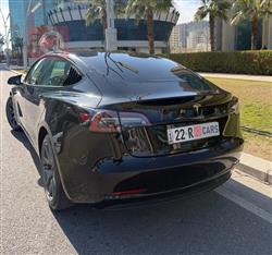 تسلا موديل 3